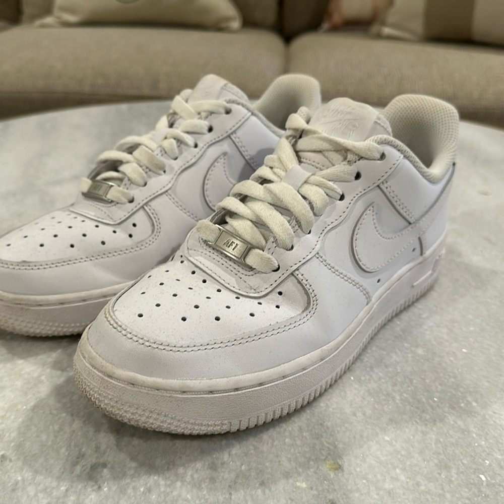 Gently Worn - Women’s Size 6 Nike Air Force 1